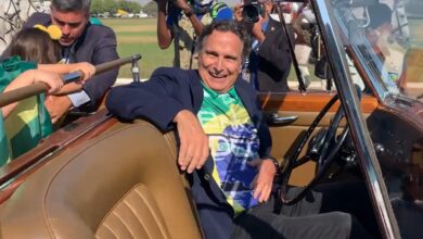 Photo of Nelson Piquet vira ‘motorista’ do Rolls-Royce presidencial com Bolsonaro