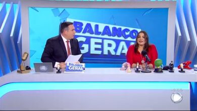 Photo of Apresentadora passa mal ao vivo e é levada às pressas para ambulatório
