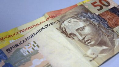 Photo of Trabalhadores nascidos em abril podem sacar auxílio emergencial