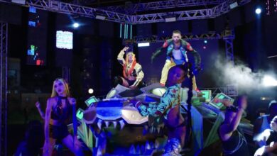Photo of Com “endoida ca&%2lho” no final, Anitta divulga clipe gravado em Belém. Veja