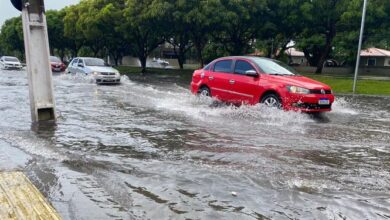 Photo of Ruas de Belém ficam alagadas após chuva desta segunda-feira, 17