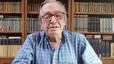 Photo of Bolsonaro decreta luto oficial por morte de Olavo de Carvalho