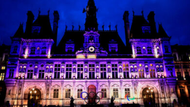 Photo of Em apoio à Ucrânia, Berlim e Paris iluminam monumentos