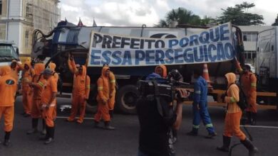 Photo of Servidores da Secretaria de Saneamento (Sesan) fazem protesto contra a Prefeitura de Belém