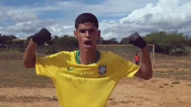 Photo of Luva de Pedreiro terá que pagar R$ 5,2 milhões para rescindir contrato com a agência que estava gerindo a sua carreira