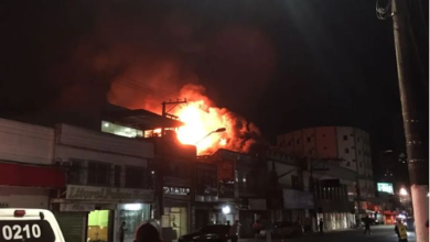 Photo of Incêndio destrói prédio onde funcionava Banco do Povo da Prefeitura de Belém