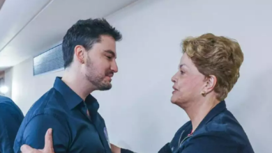 Photo of Felipe Neto pede desculpas para Dilma por ter apoiado impeachment