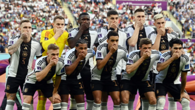 Photo of Jogadores alemães protestam durante foto oficial na estreia do time na Copa do Mundo