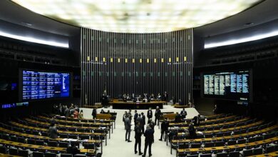 Photo of Apenas 3 deputados do Pará votaram contra a farra do aumento dos salários