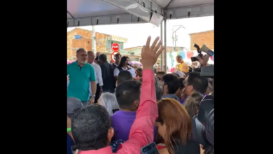 Photo of VÍDEO: População vaia Edmilson durante entrega de obra do governo do Pará