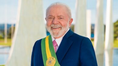 Photo of Lula divulga nova foto oficial como presidente da República