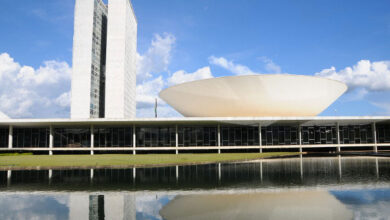 Photo of Câmara aprova projeto que propõe tornar crime a discriminação de políticos