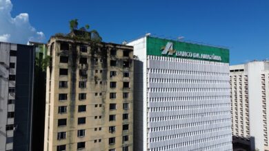 Photo of Prédio da Assembleia Paraense virou ruína porque Justiça Trabalhista retirou elevador