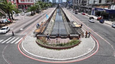 Photo of Prefeitura gasta dinheiro com réplica da Basílica próximo à original