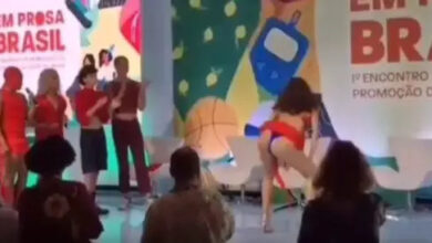 Photo of Evento do Ministério da Saúde tem bunda de fora e dança pornográfica