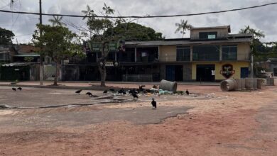 Photo of Prefeitura de Belém abandona obra na Praia Grande, em Outeiro