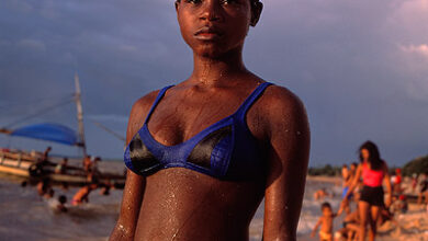 Photo of Fotógrafo premiado busca reencontrar garota fotografada em Outeiro em 1996