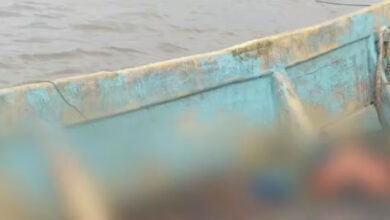 Photo of Barco à deriva é encontrado no Pará com 20 corpos em estado de decomposição