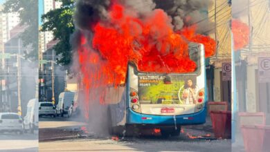 Photo of Mais um ônibus pega fogo em via de Belém