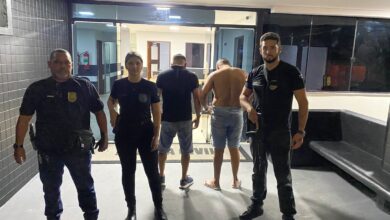 Photo of Dupla é presa em flagrante por arrombar e furtar carros em Salinópolis