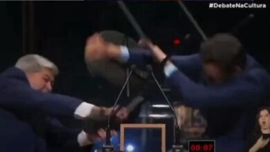 Photo of Datena agride Pablo Marçal com cadeirada durante debate em programa de TV