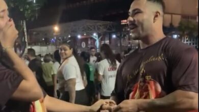 Photo of Mulher é pedida em casamento durante a Trasladação do Círio de Nazaré. Assista ao vídeo!