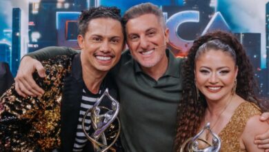 Photo of Silvero Pereira vence a Dança dos Famosos 2025 ao lado da paraense Thais Sousa