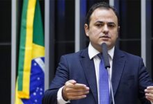Photo of Câmara aprova suspensão de seis meses para o deputado Glauber Braga