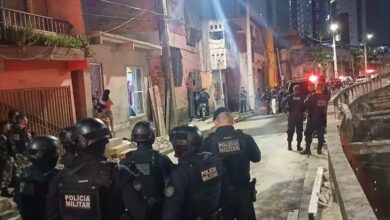 Photo of Assalto termina com reféns, troca de tiros e prisões no bairro da Pedreira, em Belém
