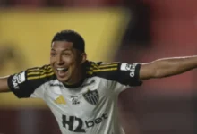 Photo of Paraense Rony deixa o Atlético-MG e vai atuar ao lado de Neymar no Santos