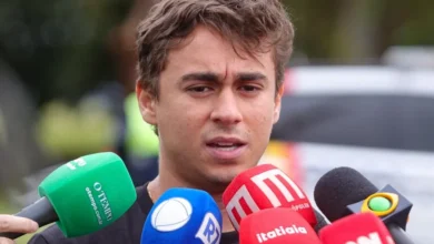 Photo of Nikolas Ferreira é criticado por ignorar enchentes em MG e focar em debate com gamers