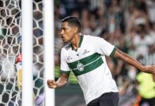 Photo of Após erro de Sávio e lei do ex, Remo perde para o Coritiba e segue sem vencer na Série A