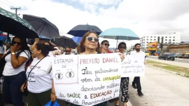 Photo of Greve na educação: professores de Ananindeua protestam pelo segundo dia consecutivo na BR-316