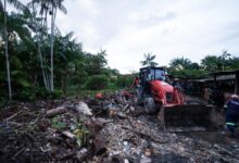 Photo of Moradores do Mata Fome estavam aterrando canal com lixo 