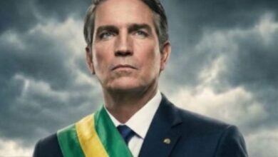Photo of Jim Caviezel divulga pôster de filme sobre Jair Bolsonaro e anuncia estreia para 2026