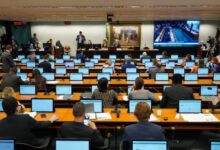 Photo of CCJ da Câmara aprova tramitação de PEC sobre fim da escala 6×1
