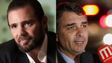 Photo of Reportagem expõe mensagens de Flávio Bolsonaro sobre negociação de filme financiado por empresário do Banco Master