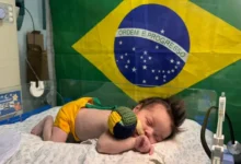 Photo of Bebês entram no clima da Copa do Mundo em ensaio fotográfico na UTI Neonatal de hospital em Marabá