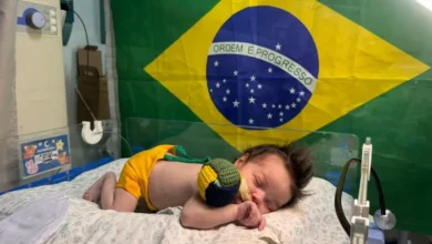 Photo of Bebês entram no clima da Copa do Mundo em ensaio fotográfico na UTI Neonatal de hospital em Marabá