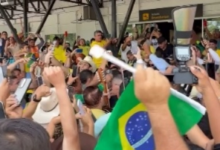 Photo of Flávio Bolsonaro desembarca em Altamira e cumpre agenda política no Pará