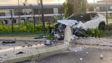 Photo of Carro bate em poste e interdita trecho da avenida Senador Lemos, em Belém