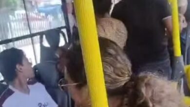 Photo of Passageiros vivem momentos de tensão após homem causar confusão dentro de ônibus em Belém