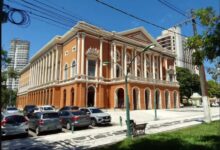 Photo of Estacionamento ao lado do Theatro da Paz entra na mira da Unesco e provoca debate sobre o futuro do centro histórico de Belém