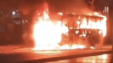 Photo of Incêndio atinge ônibus na Augusto Montenegro e afeta trânsito em Belém