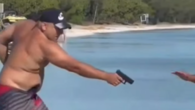 Photo of Homem armado é investigado após confusão e tiros em praia de Arraial do Cabo