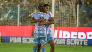 Photo of Paysandu tenta contratar Maurício Garcez, mas negociação depende de acordo com a Chapecoense