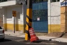 Photo of Postes ficam no meio de avenida após obra de ampliação em Ananindeua