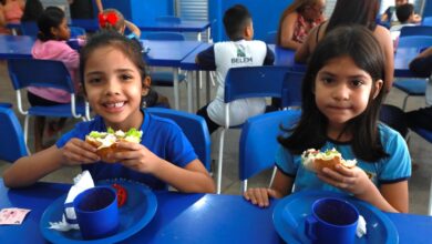 Photo of Hambúrguer com milk-shake nutritivo é aprovado por alunos da rede municipal de Belém