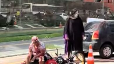 Photo of Segbel chama atenção com “visagem” e pessoa caracterizada como vítima de acidente em ação de trânsito em Belém