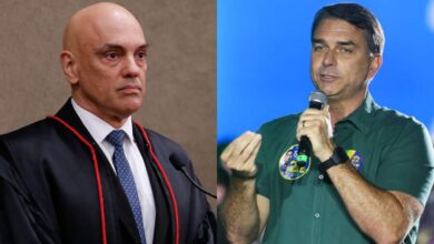 Photo of Moraes manda Flávio Bolsonaro entregar passaportes e proíbe saída do Brasil